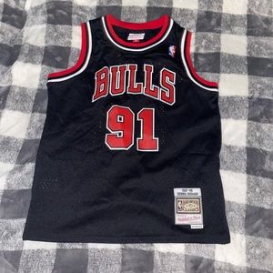 Dennis Rodman mitchell&ness Chicago Bulls jersey. kids large